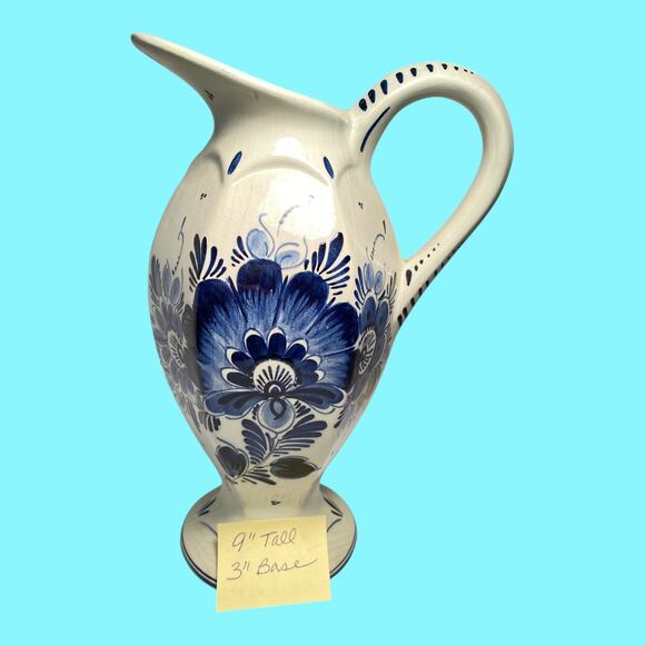 Vtg Delft Blue 9” Pitcher Made in Holland Blue White Floral Hand Painted H.6.16A - Picture 8 of 14